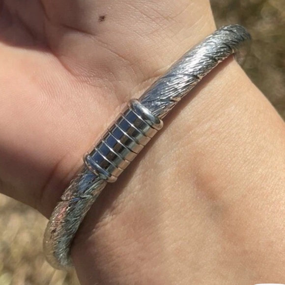 Vintage Tivvon Bracelet - Picture 9 of 11